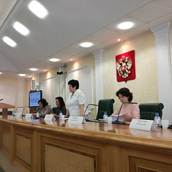 В Москве прошел круглый стол по проблемам комплексного сопровождения детей и подростков с синдромом Дауна